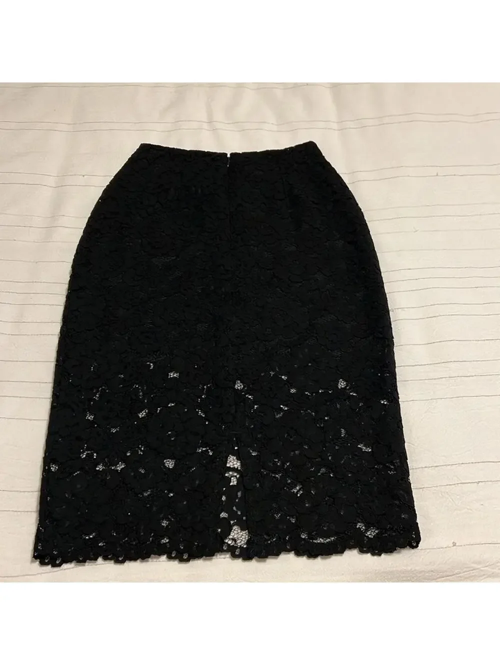 H&M Black Lace Overlay Pencil Skirt Lined Size 2 - Picture 3 of 6